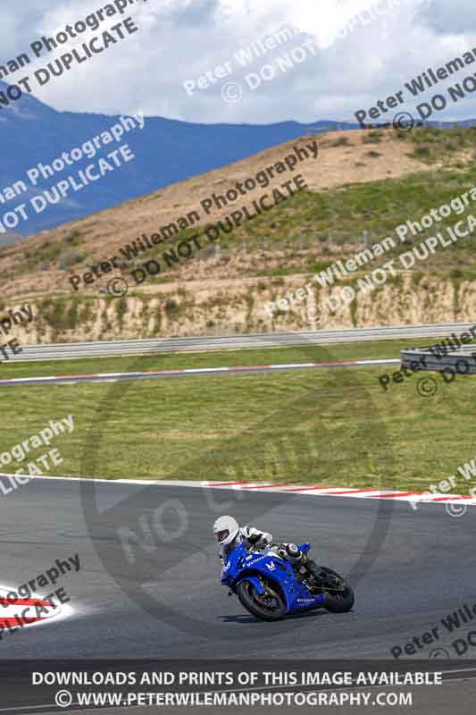 cadwell no limits trackday;cadwell park;cadwell park photographs;cadwell trackday photographs;enduro digital images;event digital images;eventdigitalimages;navarra;no limits trackdays;peter wileman photography;racing digital images;trackday digital images;trackday photos